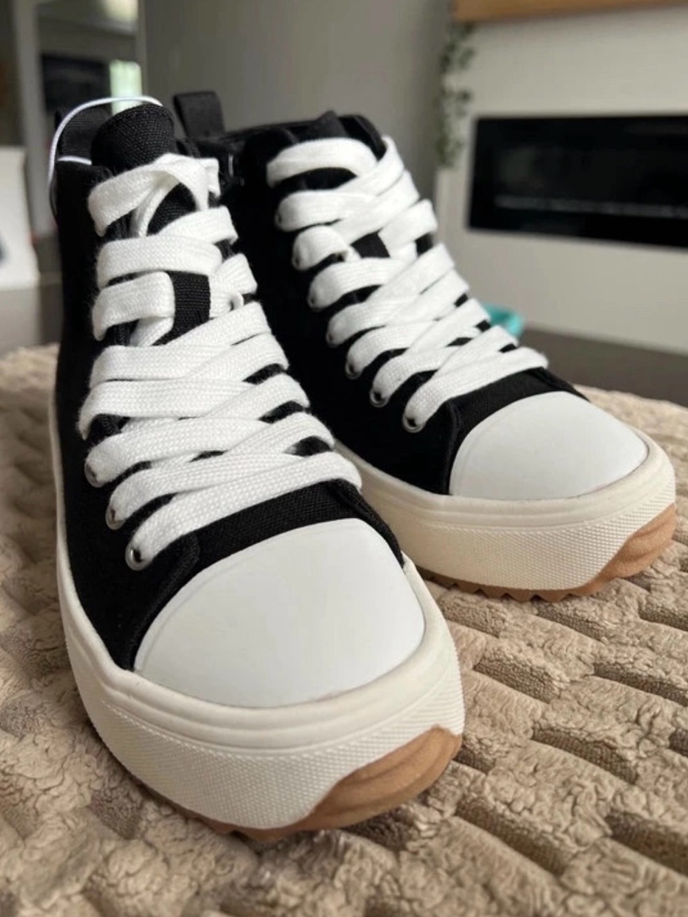 art class Black High-Top Sneakers with White Laces and Tan Outsole